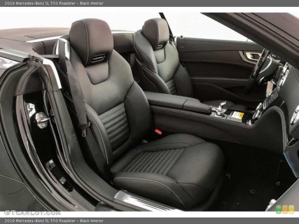 Black Interior Photo for the 2019 Mercedes-Benz SL 550 Roadster #130704218