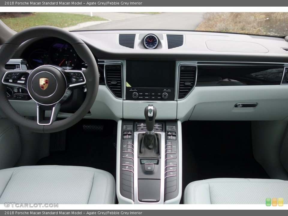 Agate Grey/Pebble Grey Interior Dashboard for the 2018 Porsche Macan  #130713831