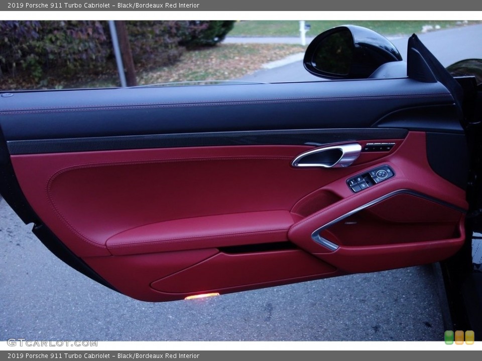 Black/Bordeaux Red Interior Door Panel for the 2019 Porsche 911 Turbo Cabriolet #130714422