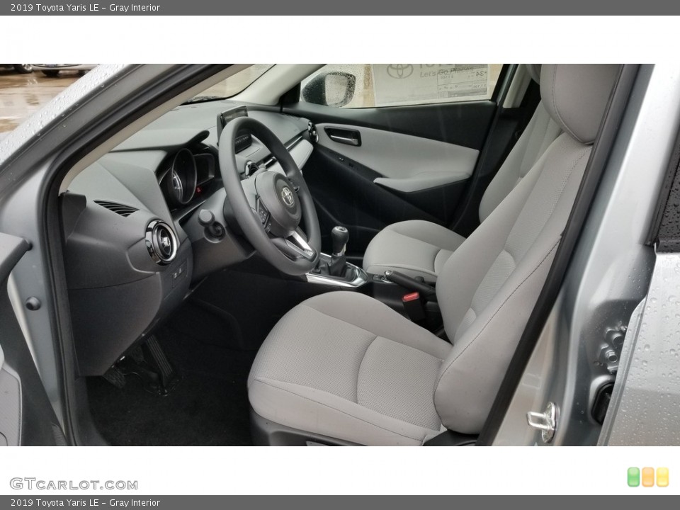 Gray Interior Photo for the 2019 Toyota Yaris LE #130734383