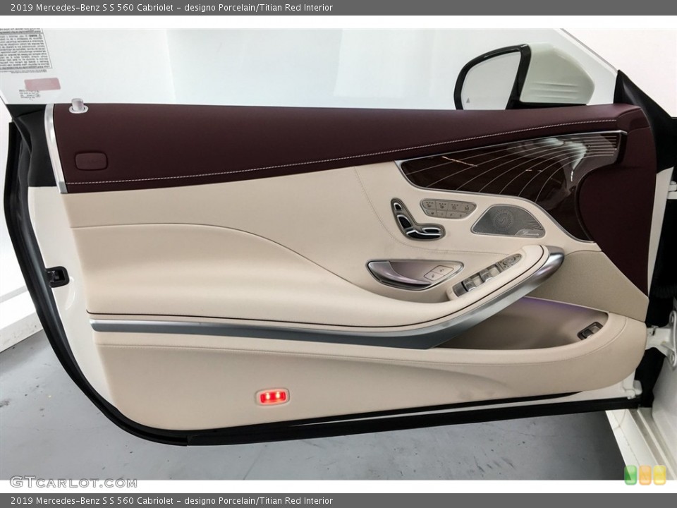 designo Porcelain/Titian Red Interior Door Panel for the 2019 Mercedes-Benz S S 560 Cabriolet #130749405