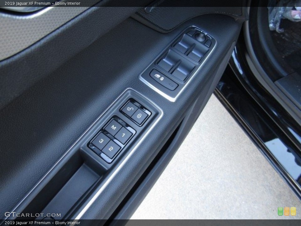 Ebony Interior Controls for the 2019 Jaguar XF Premium #130776951