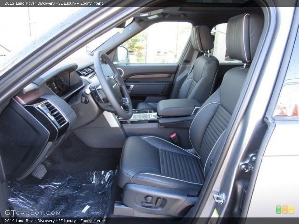 Ebony Interior Photo for the 2019 Land Rover Discovery HSE Luxury #130777893