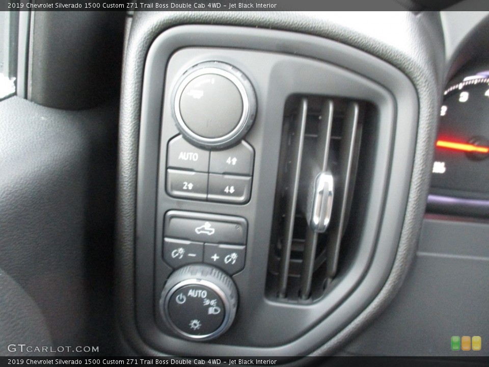 Jet Black Interior Controls for the 2019 Chevrolet Silverado 1500 Custom Z71 Trail Boss Double Cab 4WD #130786515