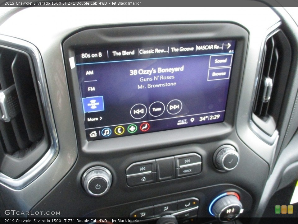 Jet Black Interior Controls for the 2019 Chevrolet Silverado 1500 LT Z71 Double Cab 4WD #130786770
