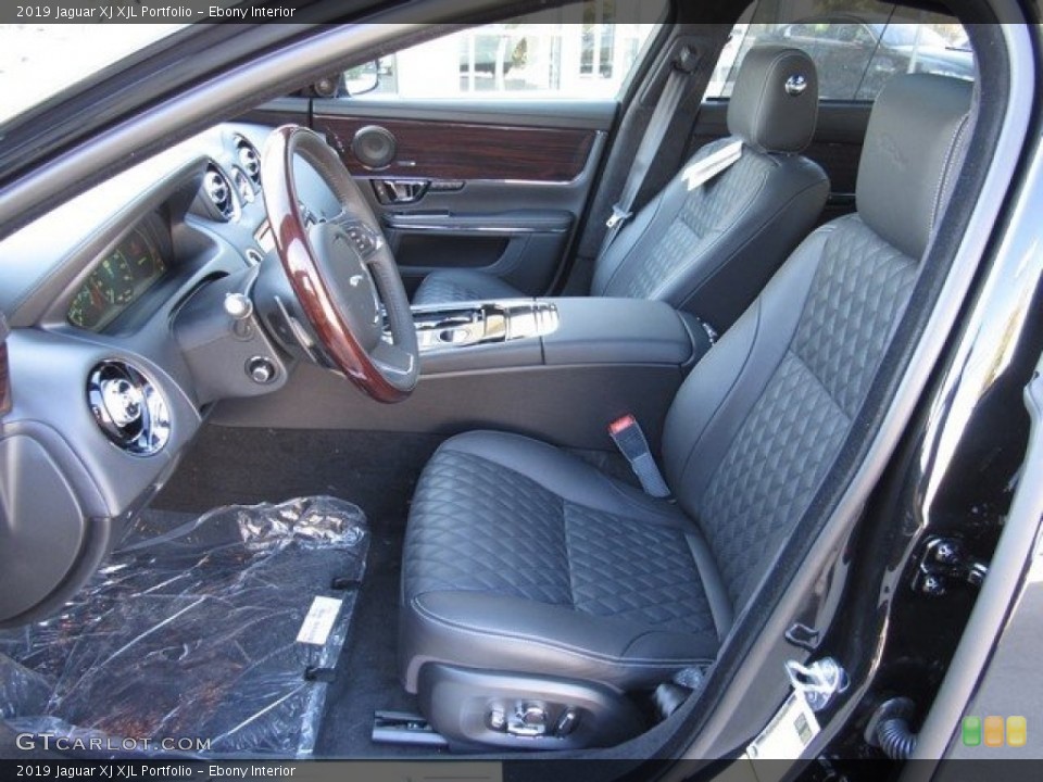 Ebony Interior Photo for the 2019 Jaguar XJ XJL Portfolio #130819895