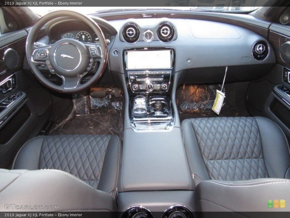 Ebony Interior Dashboard for the 2019 Jaguar XJ XJL Portfolio #130819916