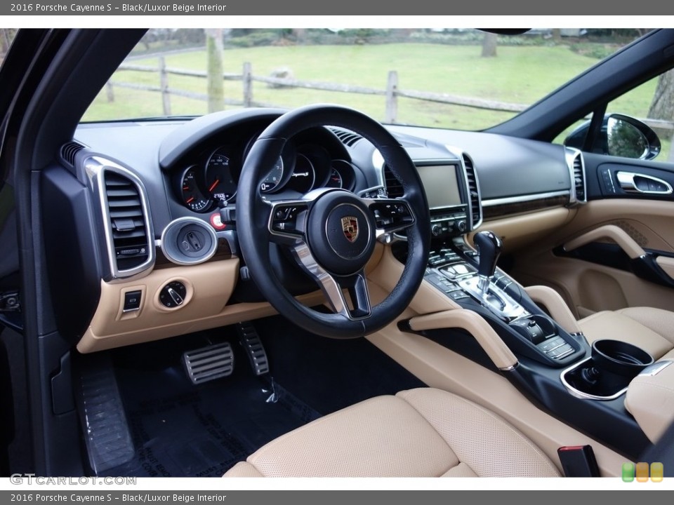 Black/Luxor Beige Interior Front Seat for the 2016 Porsche Cayenne S #130831389