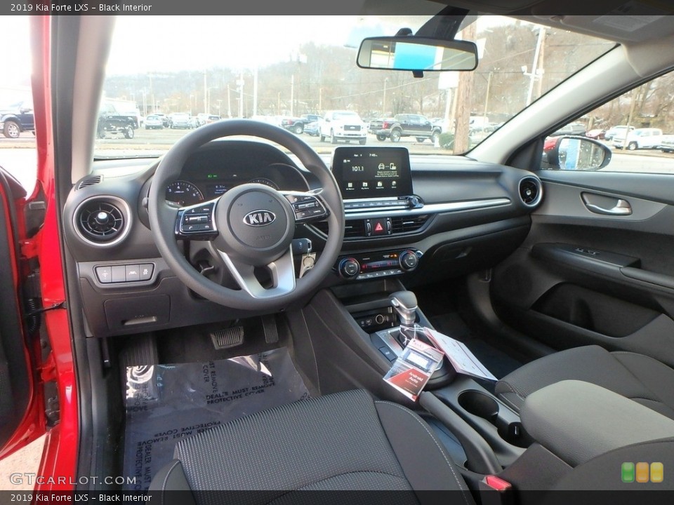 Black Interior Photo for the 2019 Kia Forte LXS #130832589