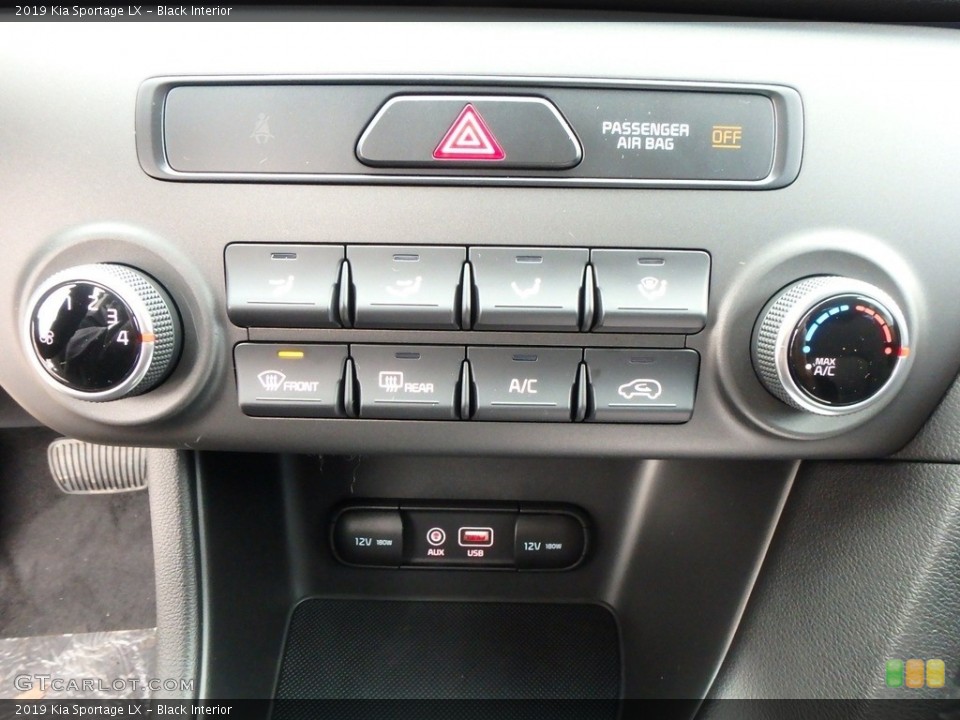 Black Interior Controls for the 2019 Kia Sportage LX #130833846