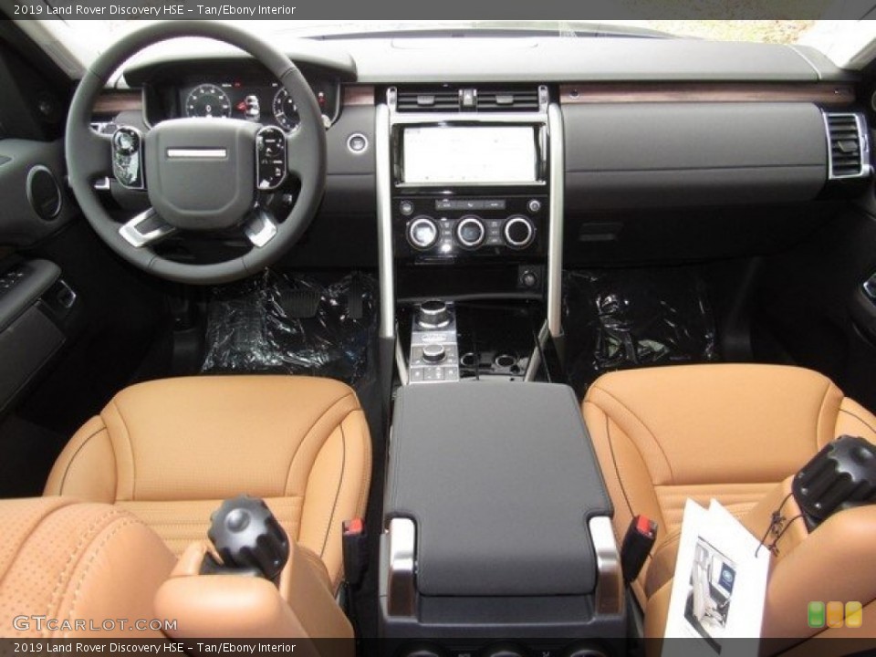 Tan/Ebony Interior Dashboard for the 2019 Land Rover Discovery HSE #130836333