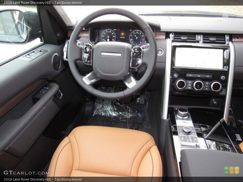Tan/Ebony Interior Dashboard for the 2019 Land Rover Discovery HSE #130836552