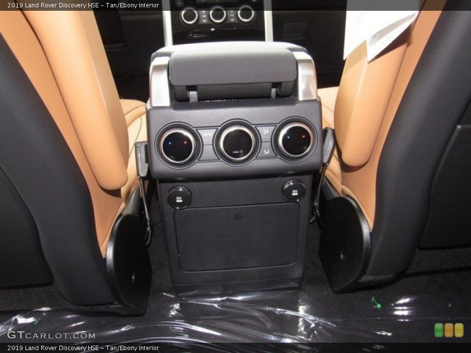 Tan/Ebony Interior Controls for the 2019 Land Rover Discovery HSE #130836596