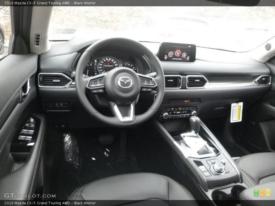 Black Interior Photo for the 2019 Mazda CX-5 Grand Touring AWD #130850754