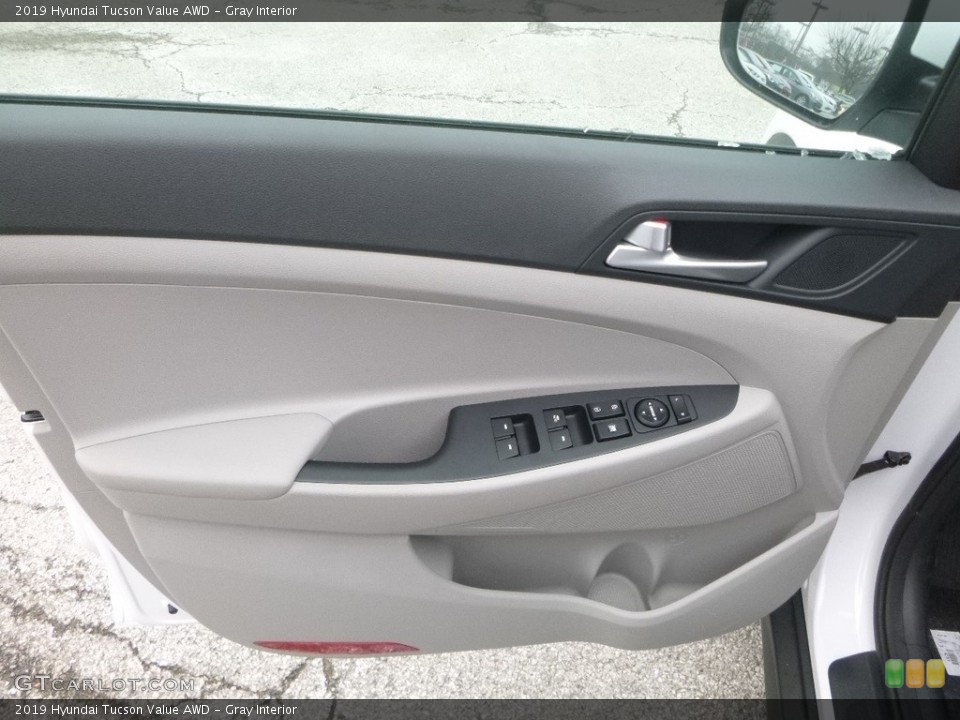 Gray Interior Door Panel for the 2019 Hyundai Tucson Value AWD #130851852