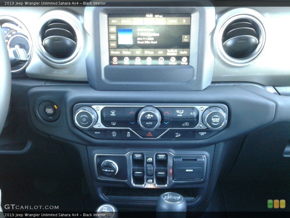 Black Interior Controls for the 2019 Jeep Wrangler Unlimited Sahara 4x4 #130877871