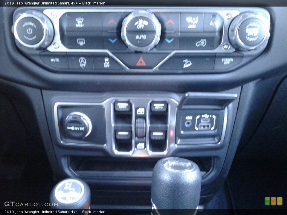 Black Interior Controls for the 2019 Jeep Wrangler Unlimited Sahara 4x4 #130878048