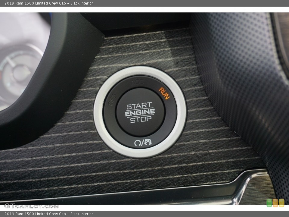 Black Interior Controls for the 2019 Ram 1500 Limited Crew Cab #130901341