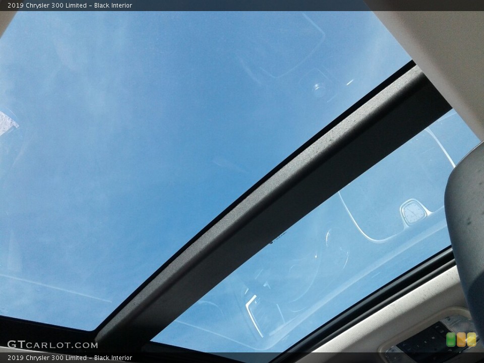 Black Interior Sunroof for the 2019 Chrysler 300 Limited #130912792