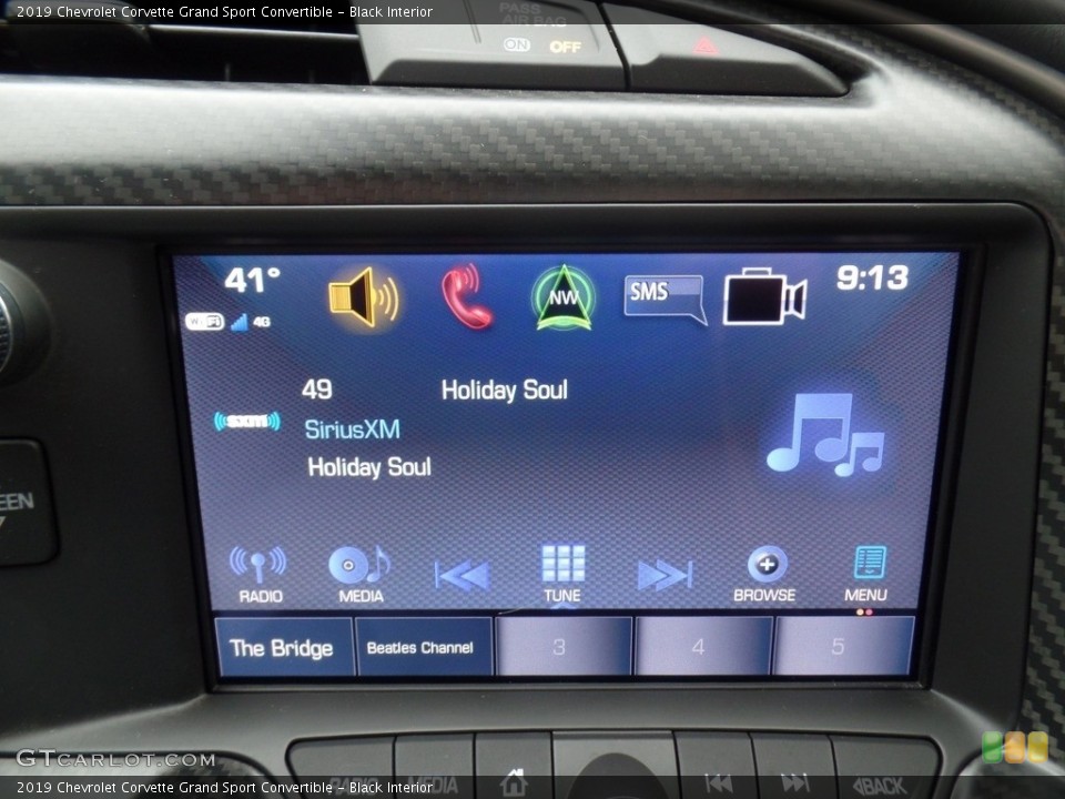 Black Interior Controls for the 2019 Chevrolet Corvette Grand Sport Convertible #130914363