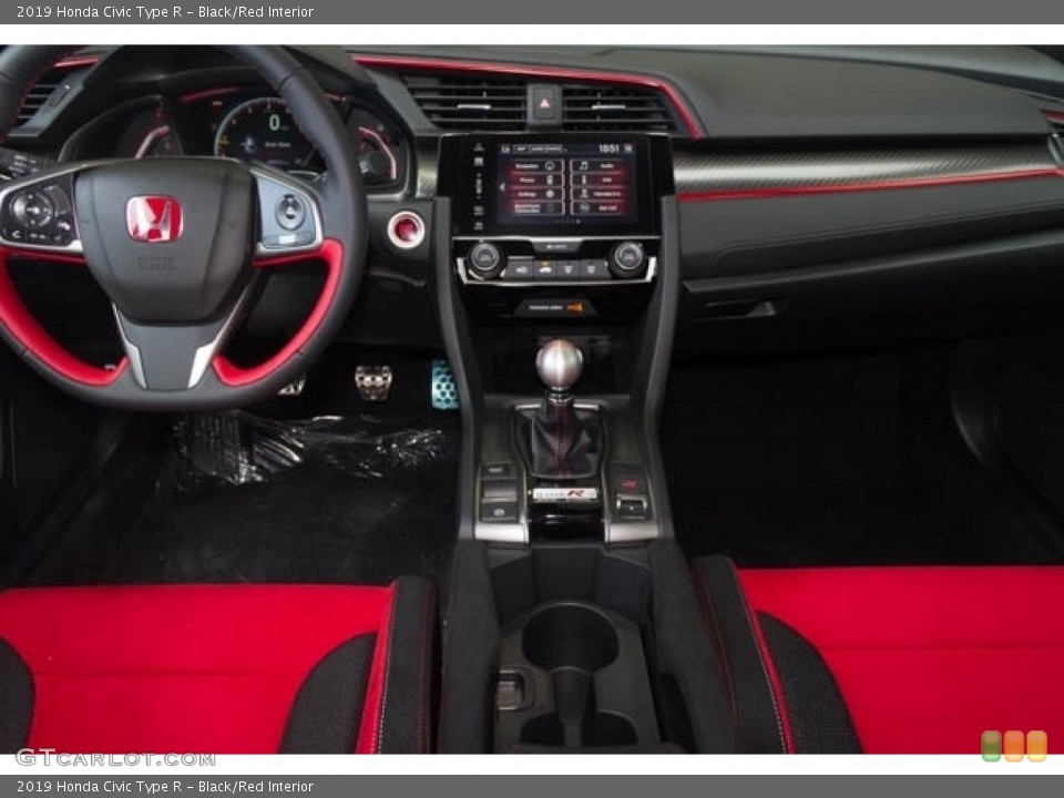 Black/Red Interior Dashboard for the 2019 Honda Civic Type R #130919524