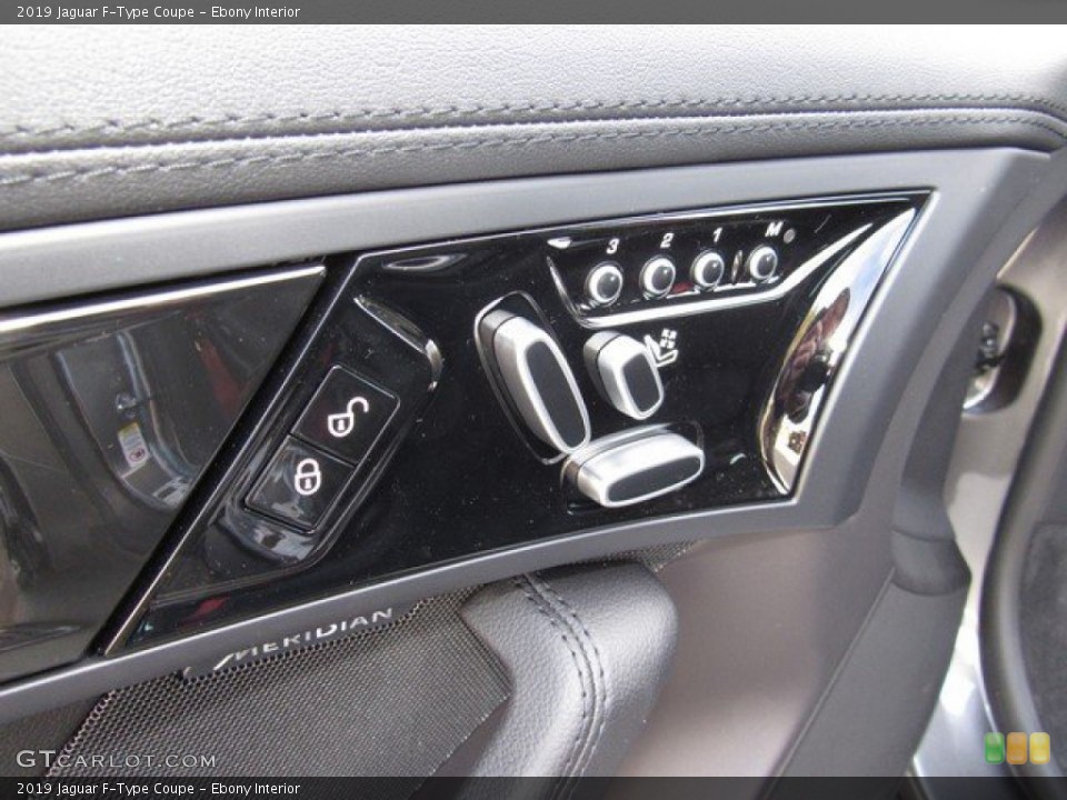 Ebony Interior Controls for the 2019 Jaguar F-Type Coupe #130924450