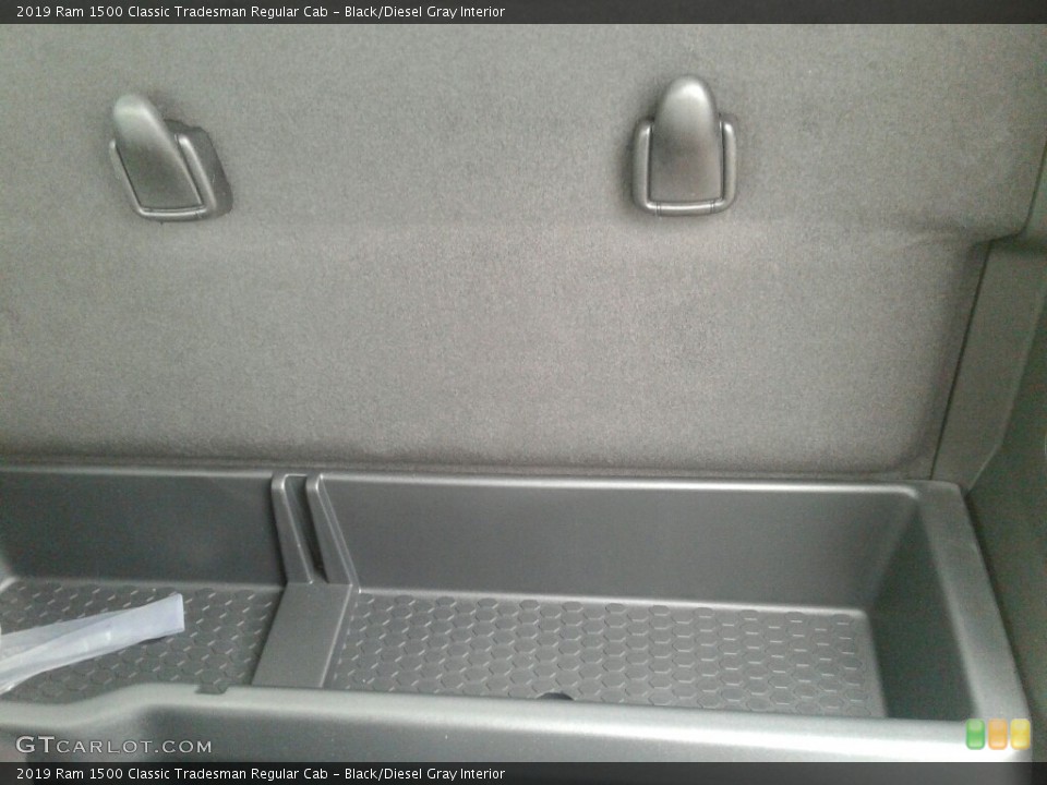Black/Diesel Gray Interior Rear Seat for the 2019 Ram 1500 Classic Tradesman Regular Cab #130926607