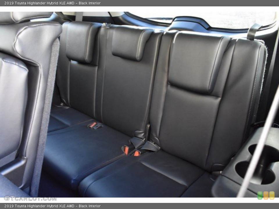 Black Interior Rear Seat for the 2019 Toyota Highlander Hybrid XLE AWD #130943875