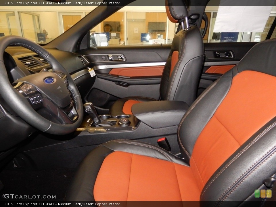 Medium Black/Desert Copper Interior Photo for the 2019 Ford Explorer XLT 4WD #130958343