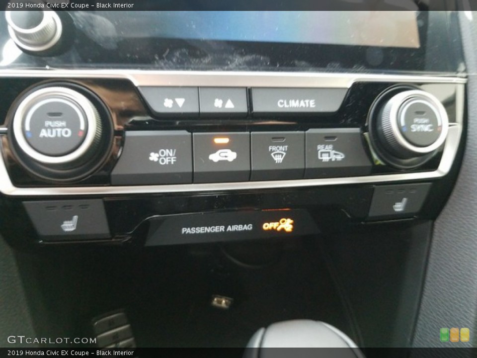 Black Interior Controls for the 2019 Honda Civic EX Coupe #130991183