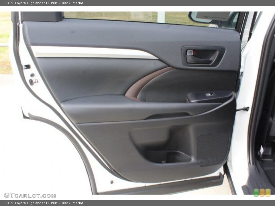 Black Interior Door Panel for the 2019 Toyota Highlander LE Plus #131024112