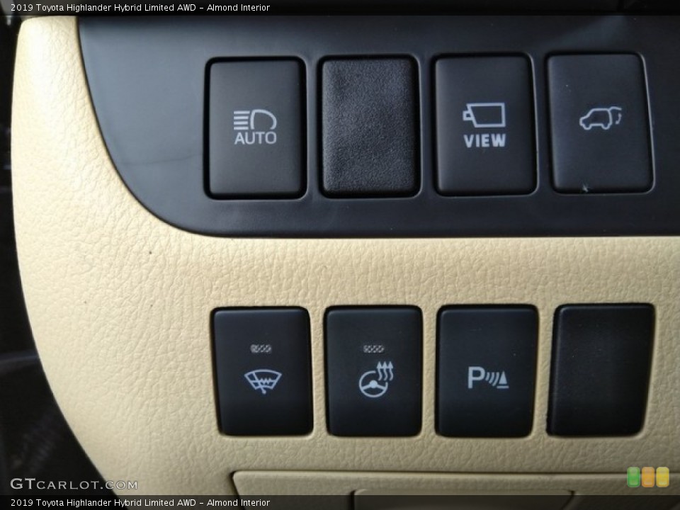 Almond Interior Controls for the 2019 Toyota Highlander Hybrid Limited AWD #131049740