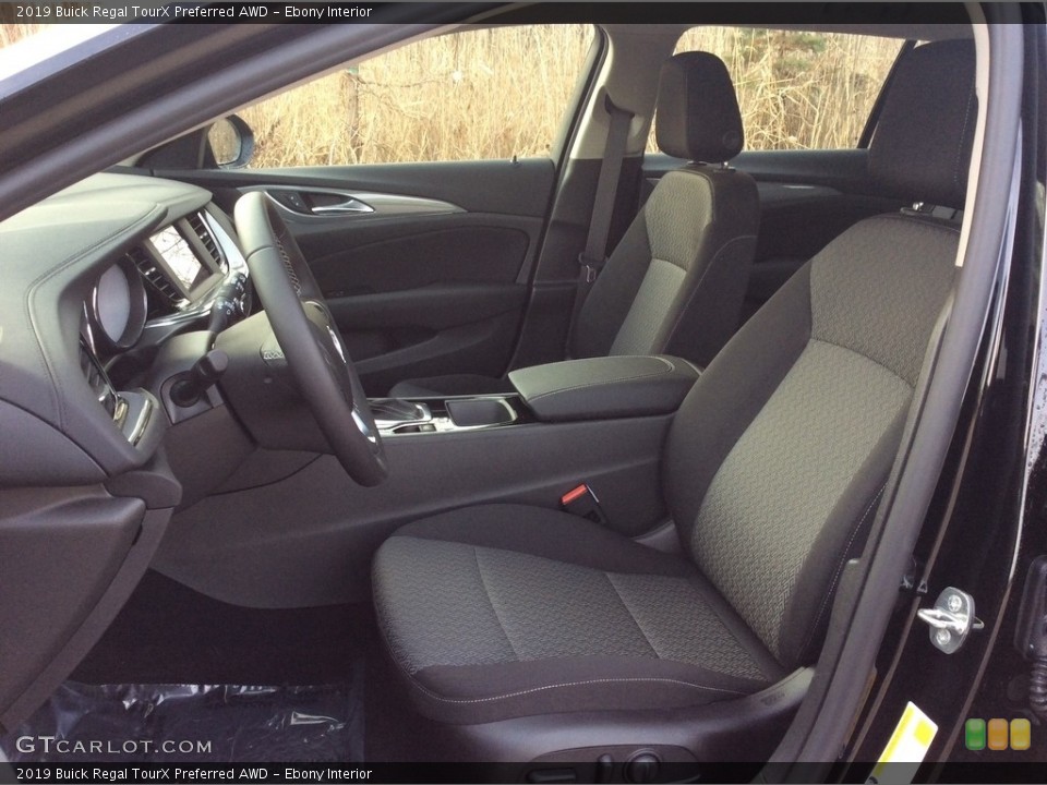 Ebony 2019 Buick Regal TourX Interiors