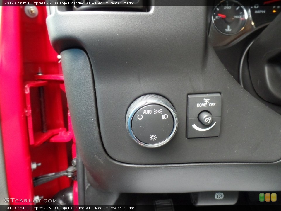 Medium Pewter Interior Controls for the 2019 Chevrolet Express 2500 Cargo Extended WT #131064821