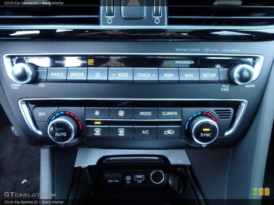 Black Interior Controls for the 2019 Kia Optima SX #131082955