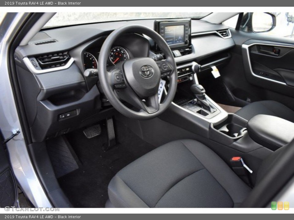 Black Interior Photo for the 2019 Toyota RAV4 LE AWD #131114682