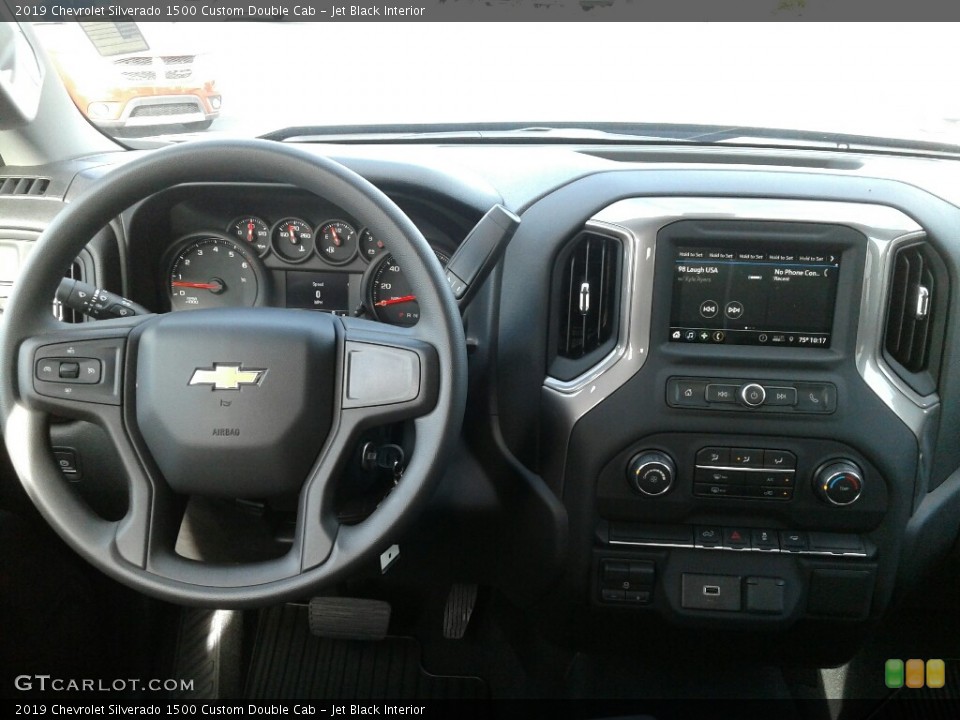 Jet Black Interior Dashboard for the 2019 Chevrolet Silverado 1500 Custom Double Cab #131129369