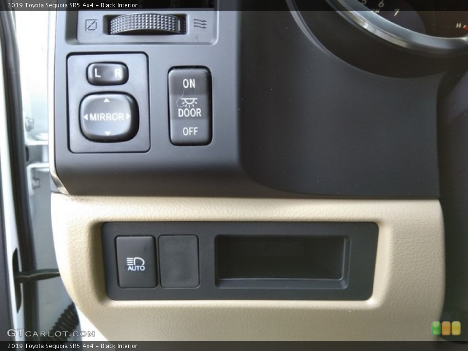 Black Interior Controls for the 2019 Toyota Sequoia SR5 4x4 #131129708