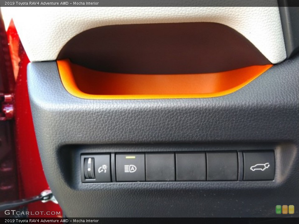Mocha Interior Controls for the 2019 Toyota RAV4 Adventure AWD #131130290