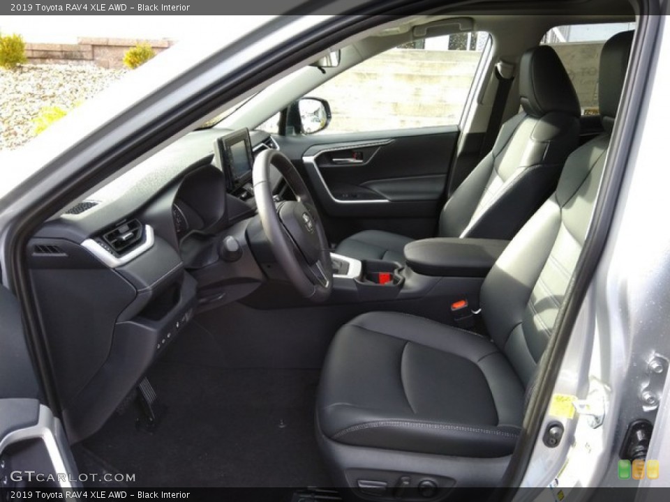 Black Interior Photo for the 2019 Toyota RAV4 XLE AWD #131130785