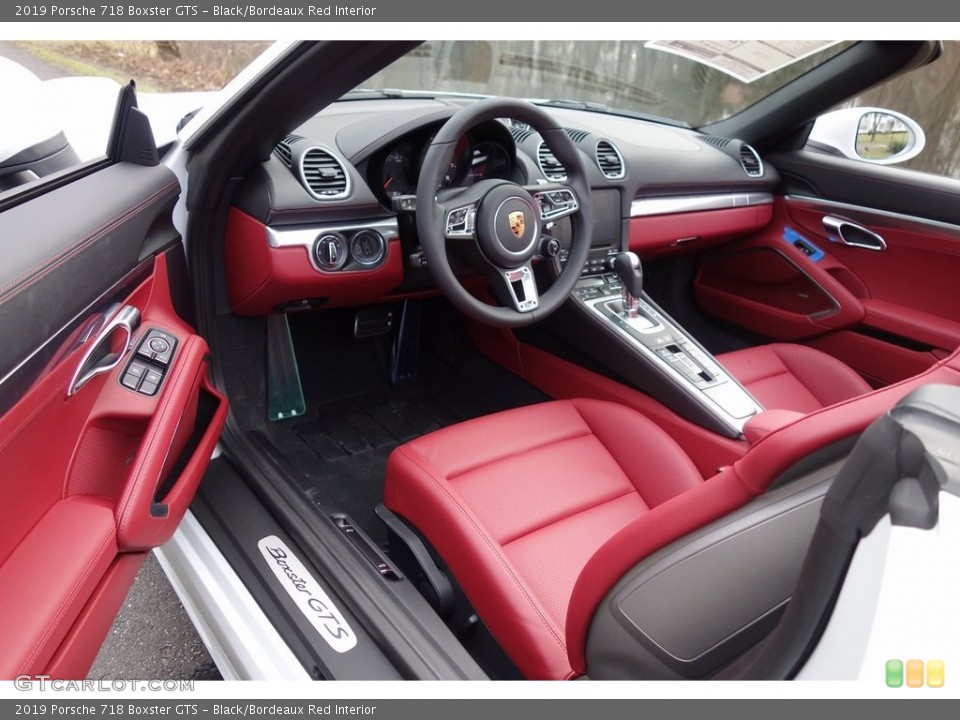 Black/Bordeaux Red Interior Photo for the 2019 Porsche 718 Boxster GTS #131140229