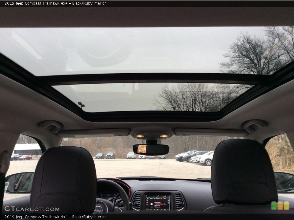 Black/Ruby Interior Sunroof for the 2019 Jeep Compass Trailhawk 4x4 #131141369