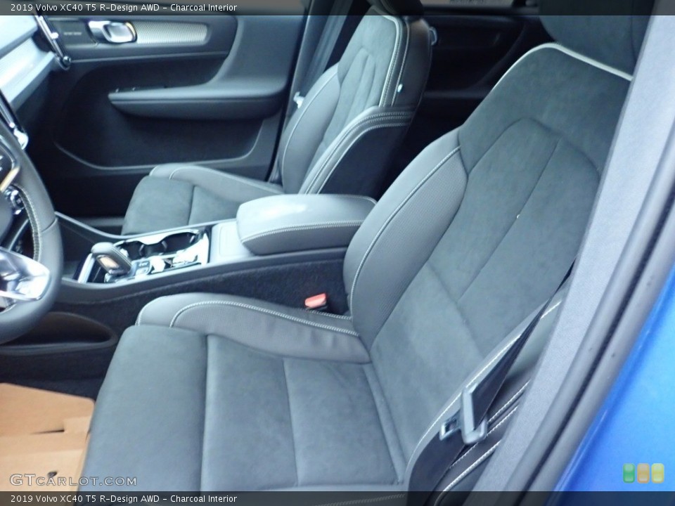 Charcoal Interior Front Seat for the 2019 Volvo XC40 T5 R-Design AWD #131161217