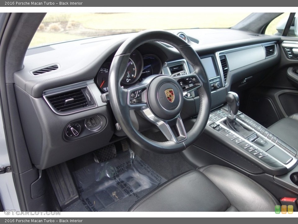 Black Interior Dashboard for the 2016 Porsche Macan Turbo #131172770