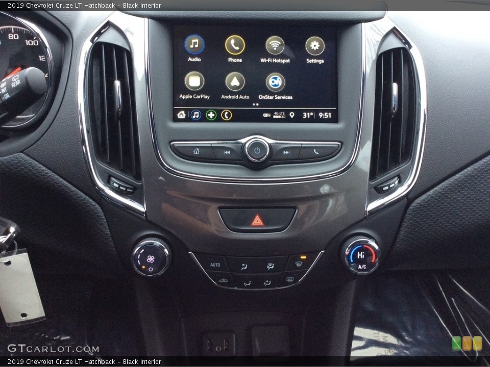 Black Interior Controls for the 2019 Chevrolet Cruze LT Hatchback #131205653