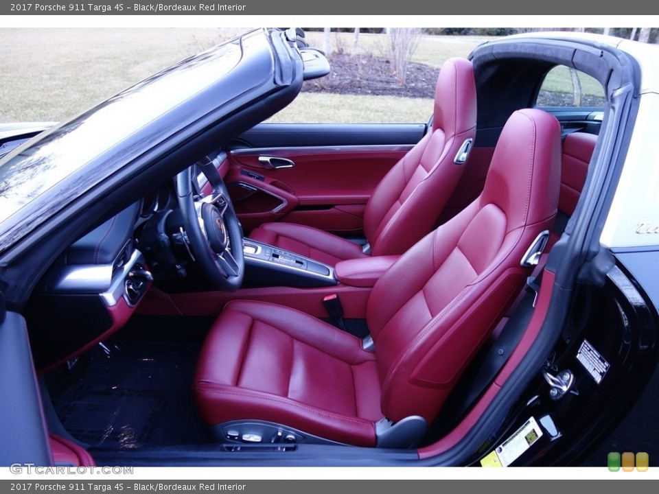 Black/Bordeaux Red 2017 Porsche 911 Interiors