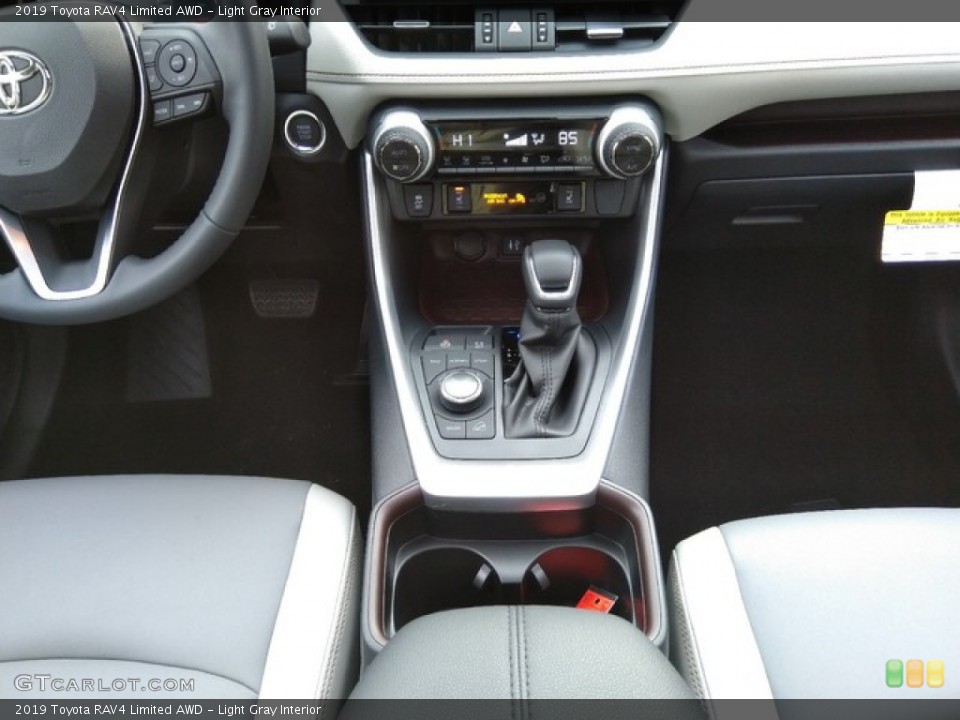 Light Gray Interior Transmission for the 2019 Toyota RAV4 Limited AWD #131253169