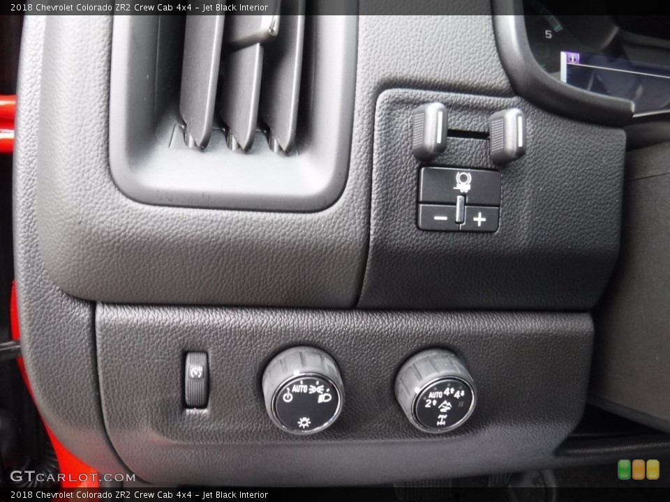 Jet Black Interior Controls for the 2018 Chevrolet Colorado ZR2 Crew Cab 4x4 #131256948