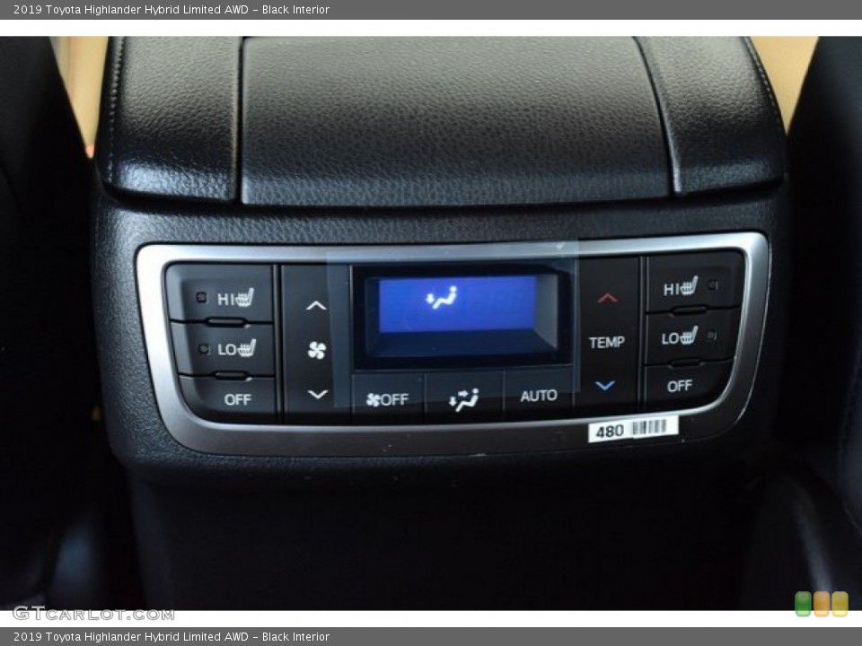 Black Interior Controls for the 2019 Toyota Highlander Hybrid Limited AWD #131303637