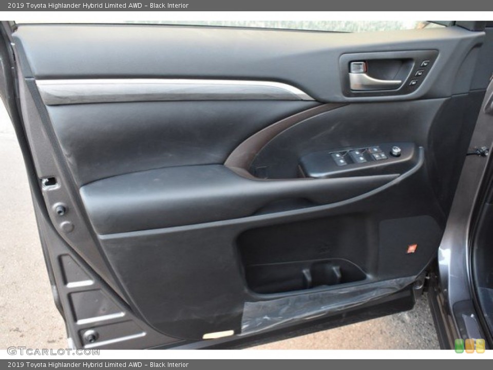 Black Interior Door Panel for the 2019 Toyota Highlander Hybrid Limited AWD #131303751